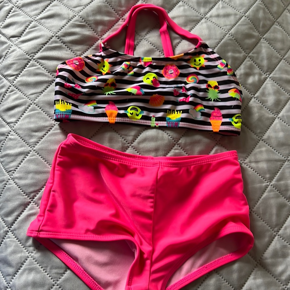 Wonder Nation gilrs swimsuit set
